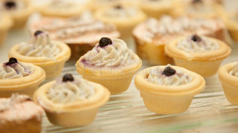 面包保质期之谜：休闲食品中的时间密码**