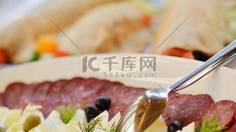 米面制品代工价格之谜：揭秘一吨多少钱的真相